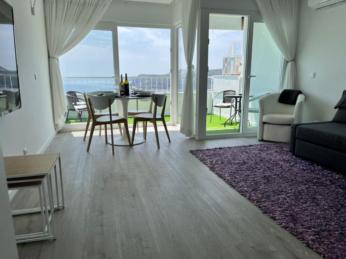 Axenic Retreat - Panoramic Ocean View, Sleeps 4, Ensuite Bathroom, New Redesign Sesimbra Dış mekan fotoğraf